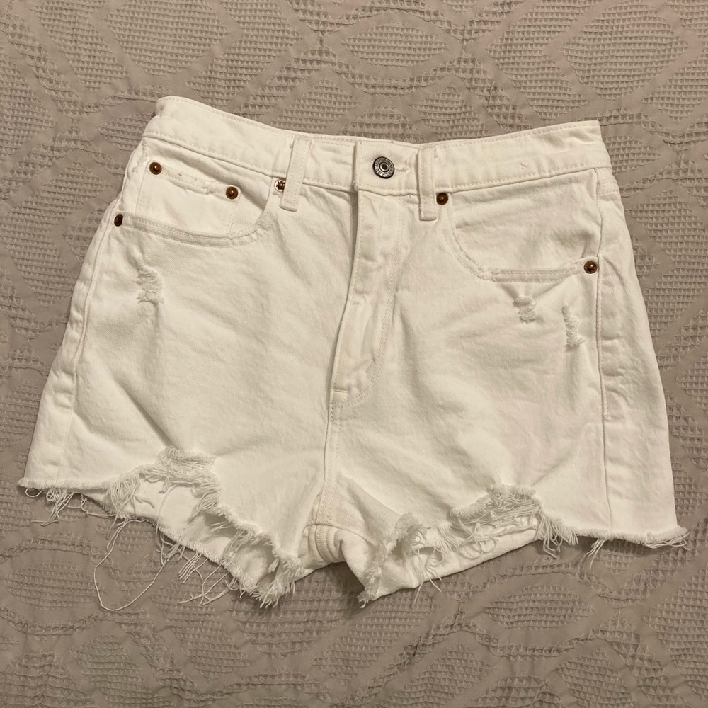 Abercrombie High Rise Denim Mom Short Medium Wash Distressed